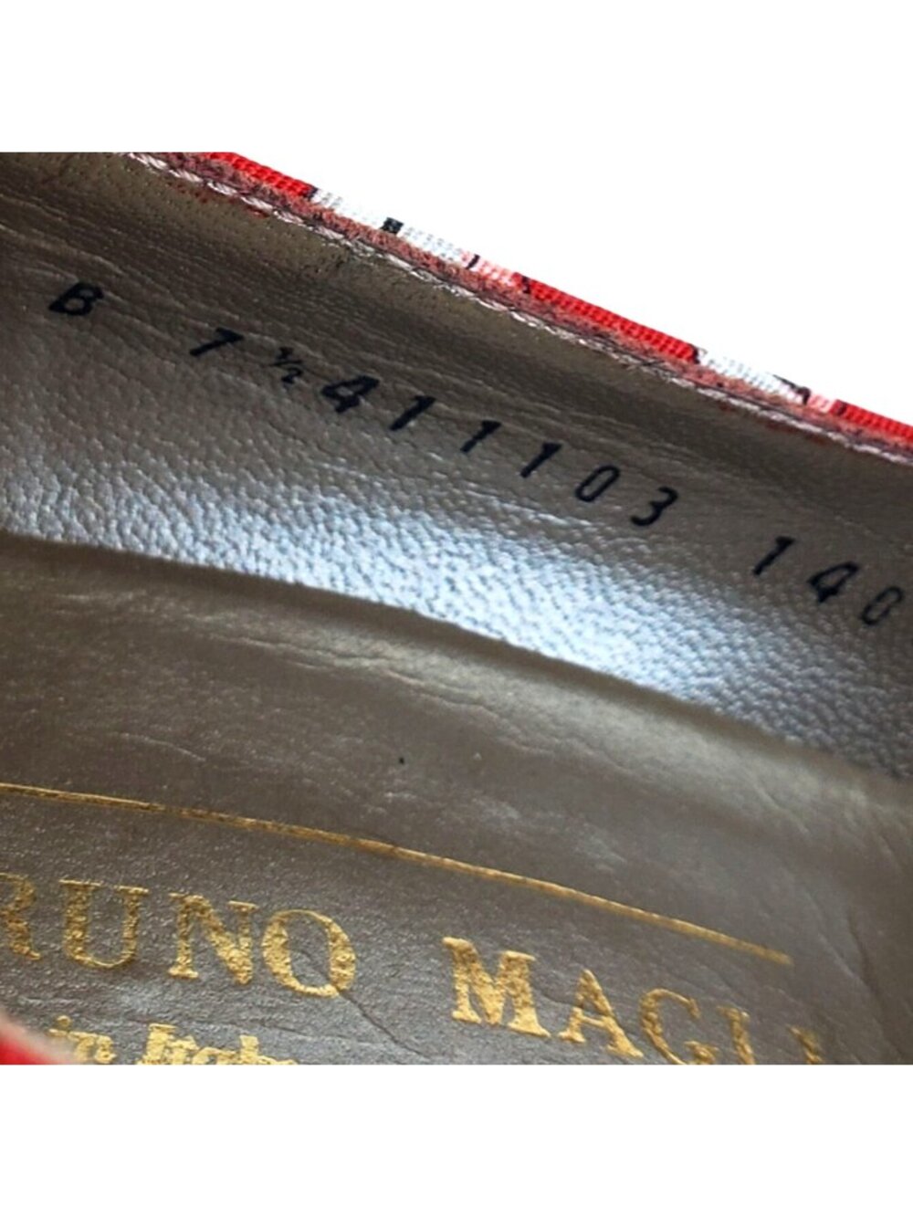 Vintage 1980s Bruno Magli Red Novelty Print Pumps Italy Sz 7.5 Dice - Picture 10 of 14